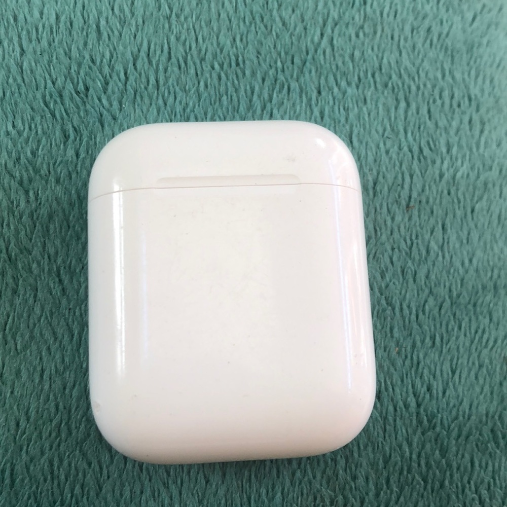 Apple AirPod case